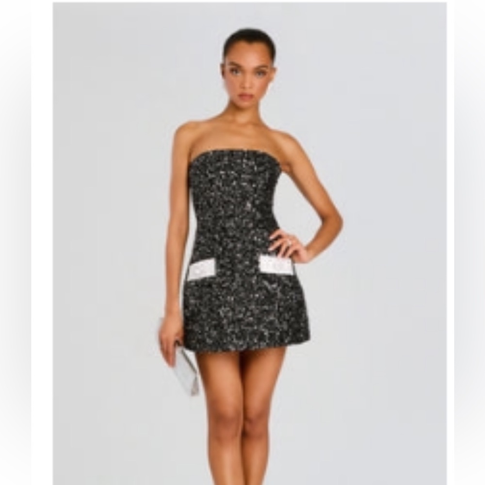 Elegant Black and White Strapless Dress